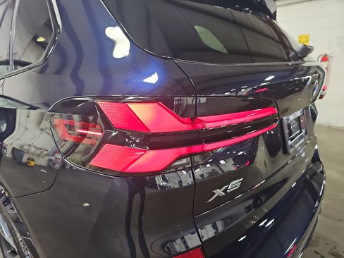 New 2026 BMW X5 xDrive40i w/ M Sport Package image 36