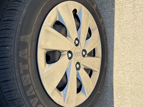 Used 2019 Kia Rio S FWD image 9