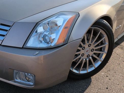 Used 2008 Cadillac XLR image 10