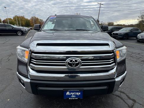 Used 2017 Toyota Tundra SR5 image 32