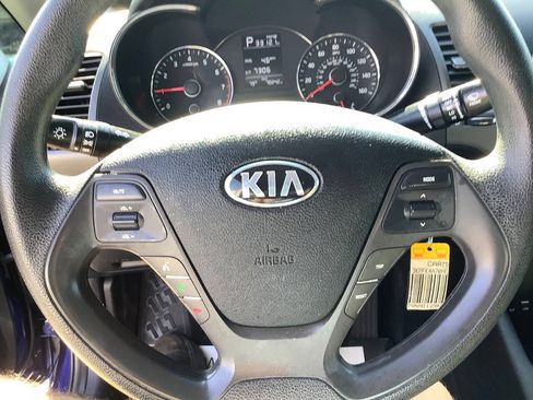 Used 2017 Kia Forte LX FWD image 37