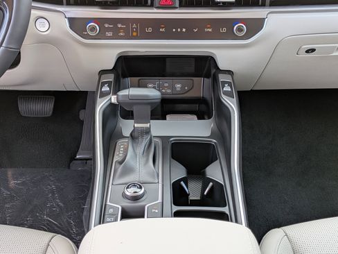 New 2026 Kia Sorento S FWD image 24