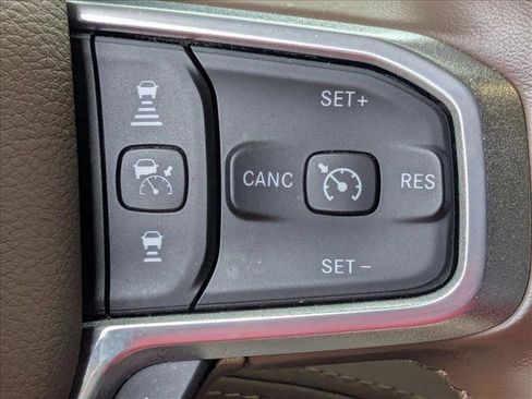 Used 2022 RAM 1500 Limited AWD/4WD image 13