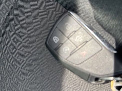 Used 2023 Chevrolet Silverado 1500 RST w/ Z71 Off-Road Package image 10