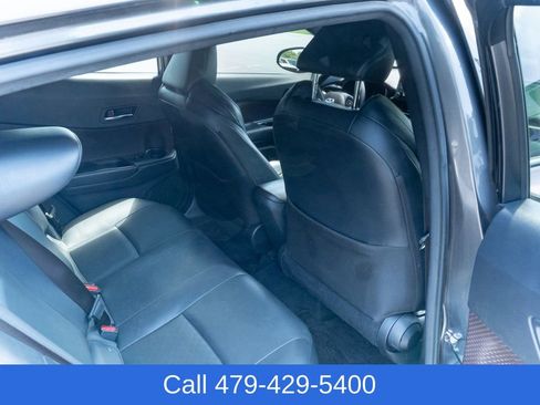 Used 2019 Toyota C-HR Limited FWD image 39