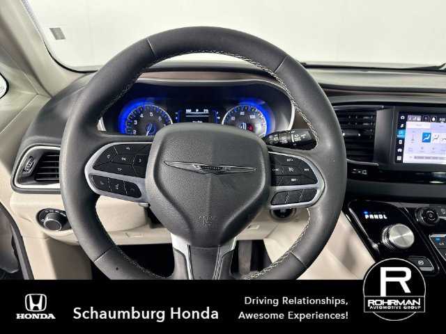 Used 2023 Chrysler Voyager LX FWD image 10