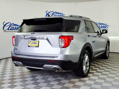 Used 2023 Ford Explorer Limited w/ Equipment Group 301A RWD image 6