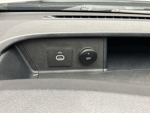 Used 2023 Ford Transit 350 XLT image 21