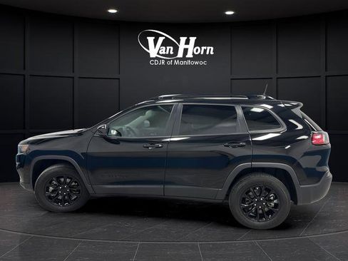 Used 2023 Jeep Cherokee Altitude Lux image 6