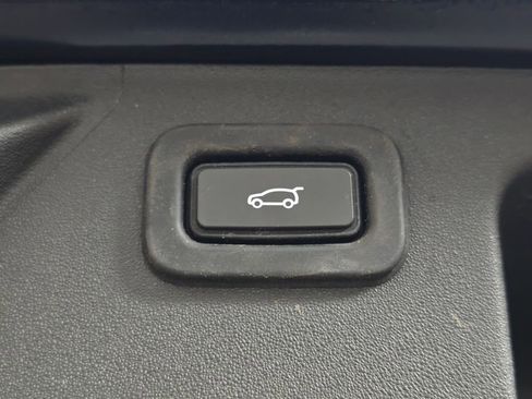 Used 2022 Land Rover Discovery Sport SE R-Dynamic AWD/4WD image 10