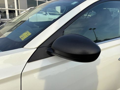 Used 2024 Nissan Altima 2.5 SV FWD image 13