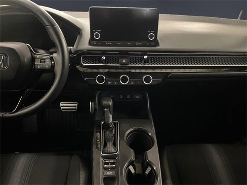 Used 2025 Honda Civic Sport image 11