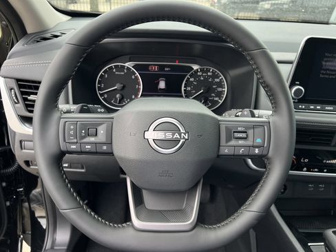 New 2026 Nissan Rogue SV AWD/4WD image 8