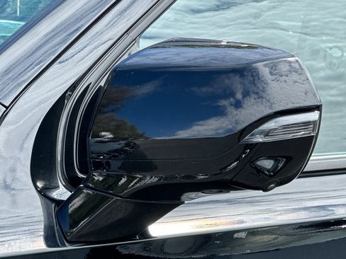 Used 2025 Chevrolet Tahoe Z71 w/ Z71 Off-Road Package AWD/4WD image 51