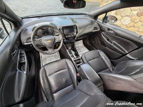 Used 2018 Chevrolet Cruze Premier w/ Premier True North Edition FWD image 21