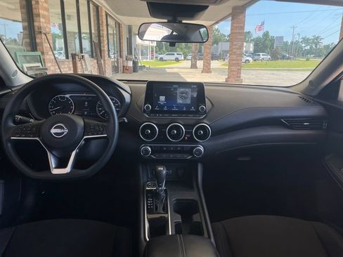 Certified 2024 Nissan Sentra SV FWD image 16