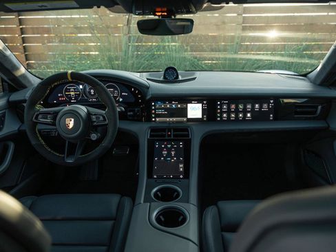 Used 2022 Porsche Taycan Turbo S image 53