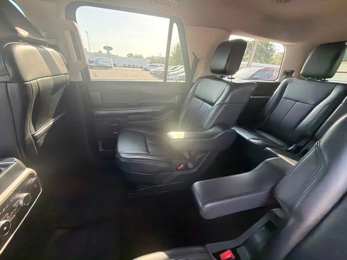 Used 2022 Ford Expedition XLT RWD image 25