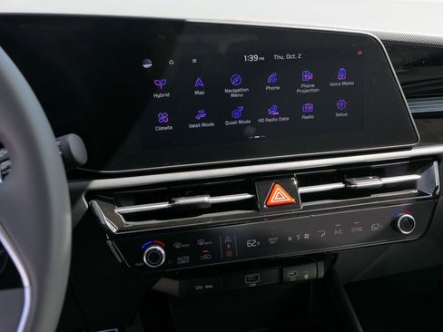 New 2025 Kia Niro EX Touring image 16