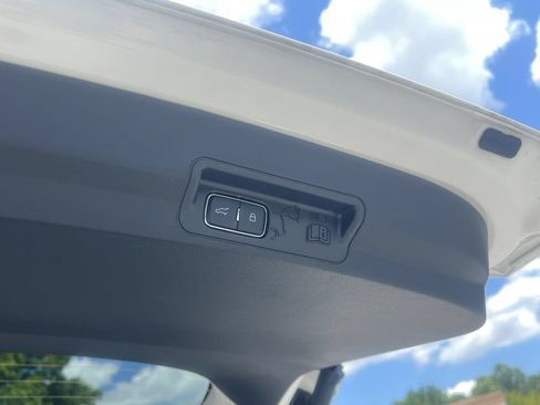 New 2026 Ford Explorer Active w/ Active Comfort Package RWD image 19