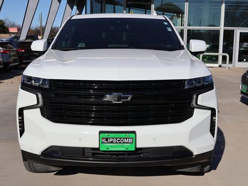 Used 2023 Chevrolet Suburban RST image 3