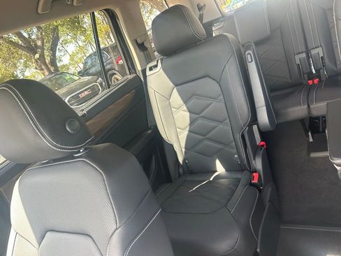 New 2026 Volkswagen Atlas SE FWD image 12