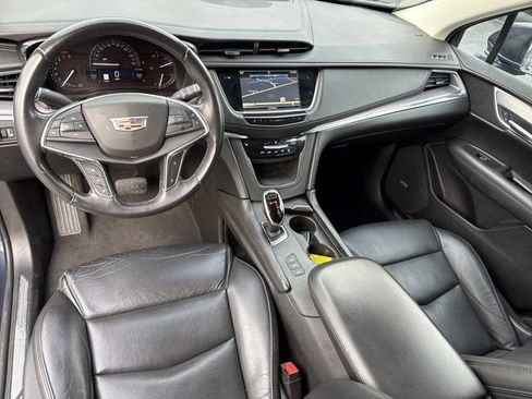 Used 2018 Cadillac XT5 Luxury w/ Driver Awareness Package image 20