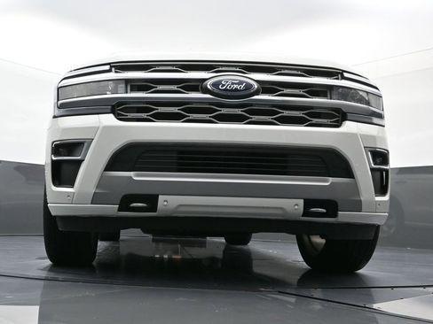 Used 2023 Ford Expedition Platinum image 23