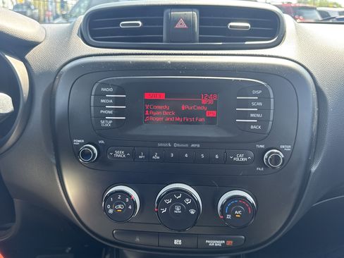 Used 2015 Kia Soul image 18