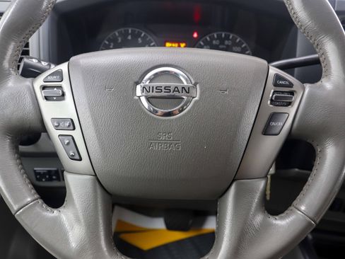 Used 2021 Nissan NV 3500 SL RWD image 19