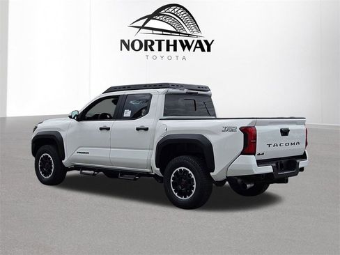 New 2025 Toyota Tacoma TRD Off-Road image 5