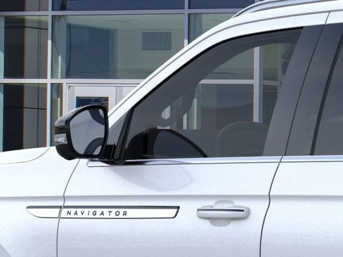 New 2026 Lincoln Navigator L Reserve AWD/4WD image 20
