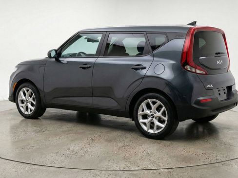 Used 2025 Kia Soul LX w/ LX Technology Package FWD image 6