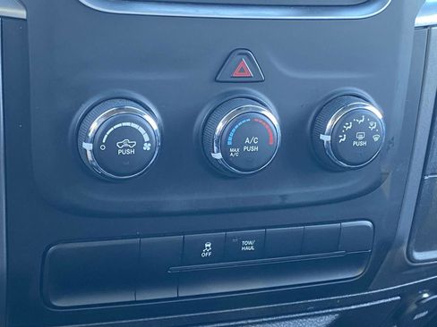 Used 2024 RAM 1500 Classic SLT image 27