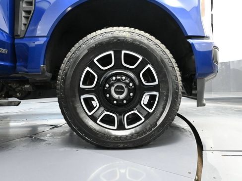 Used 2026 Ford F250 Platinum w/ FX4 Off-Road Package AWD/4WD image 16