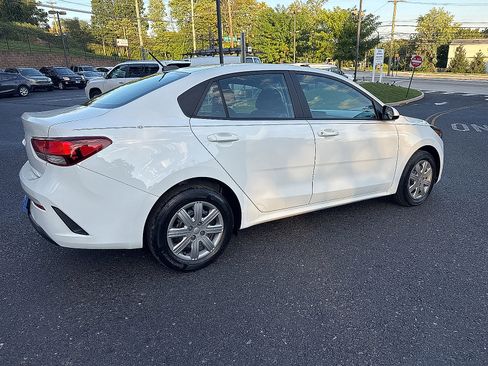 Used 2022 Kia Rio LX FWD image 5