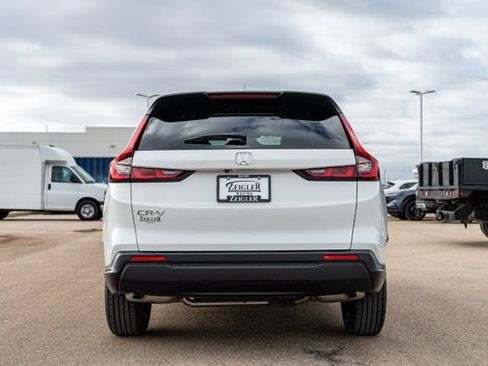Used 2024 Honda CR-V LX image 5