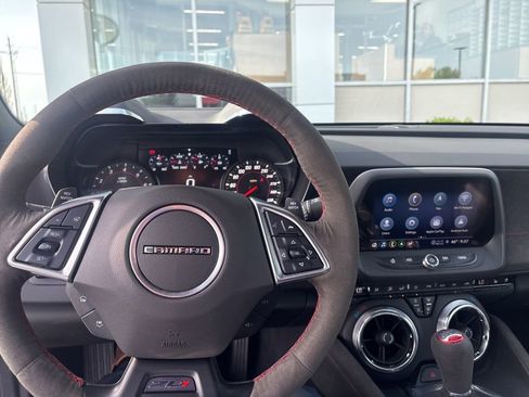 Used 2022 Chevrolet Camaro ZL1 image 13