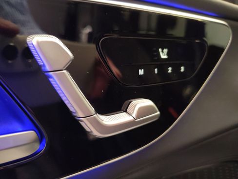 Certified 2024 Mercedes-Benz GLC 43 AMG 4MATIC image 17