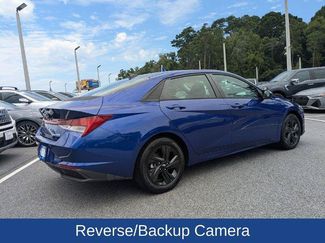 Used 2022 Hyundai Elantra Blue FWD video 3