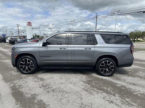 Used 2021 Chevrolet Suburban RST w/ Luxury Package AWD/4WD image 4