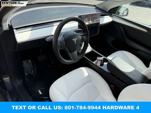 Used 2023 Tesla Model Y Long Range image 30