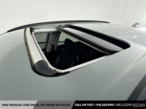 Used 2021 Toyota RAV4 XLE Premium FWD image 21