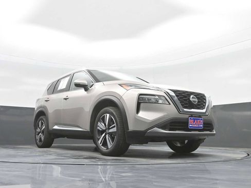 Used 2023 Nissan Rogue SL image 27