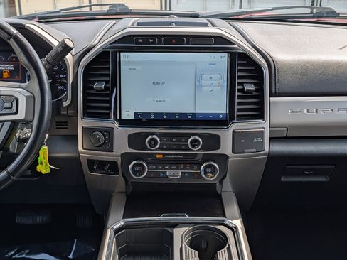 Used 2022 Ford F250 Lariat w/ Lariat Value Package image 19