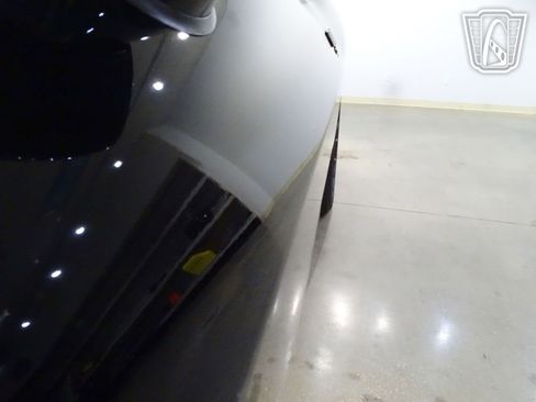 Used 2015 Dodge Challenger SRT Hellcat image 37