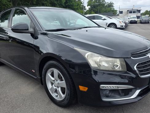 Used 2016 Chevrolet Cruze LT FWD image 3