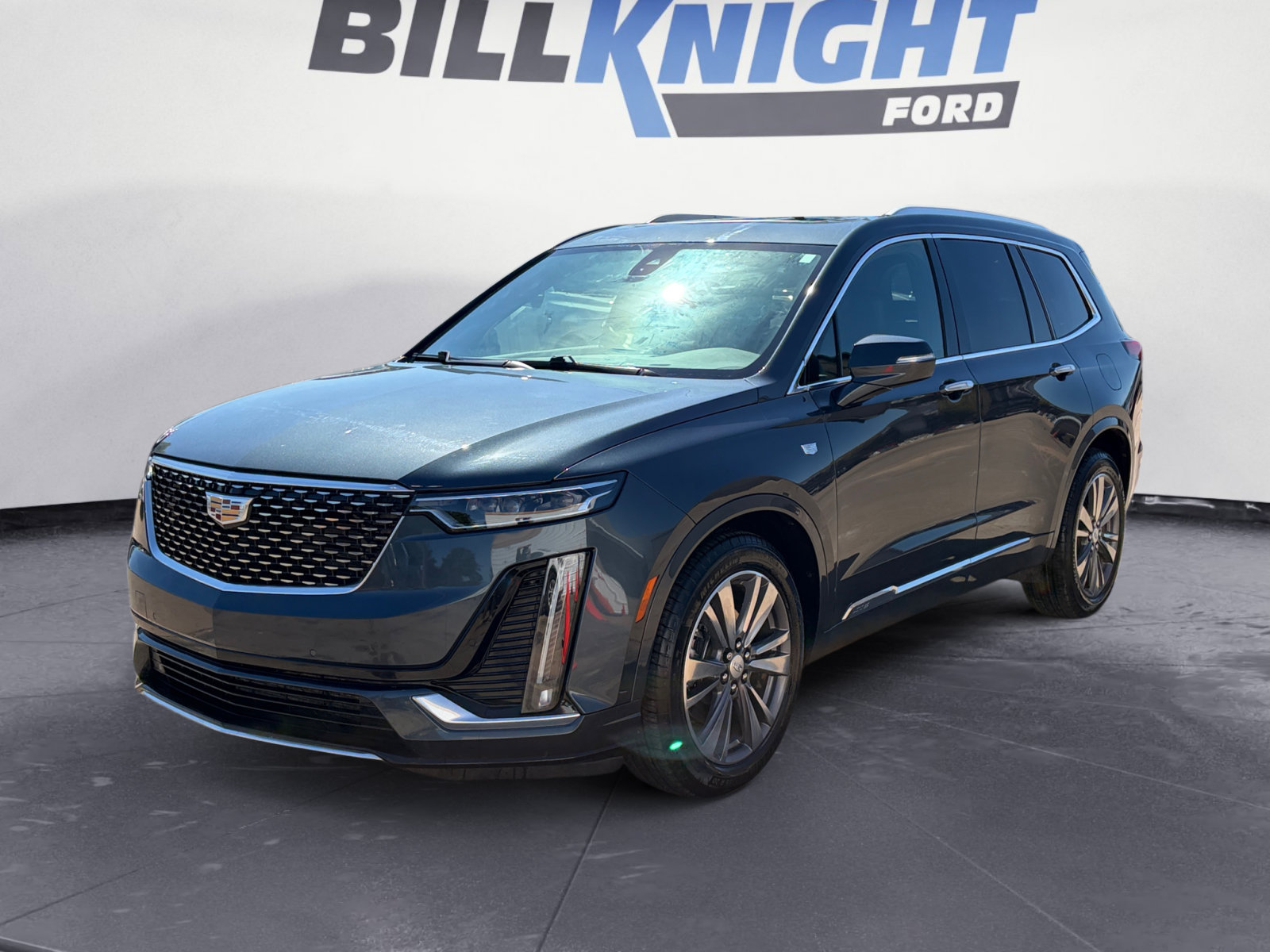 Used 2021 Cadillac XT6 Premium Luxury FWD image 1