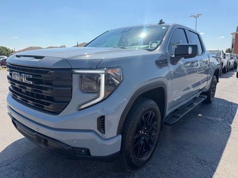 Used 2024 GMC Sierra 1500 Elevation w/ Elevation Premium Package AWD/4WD image 10