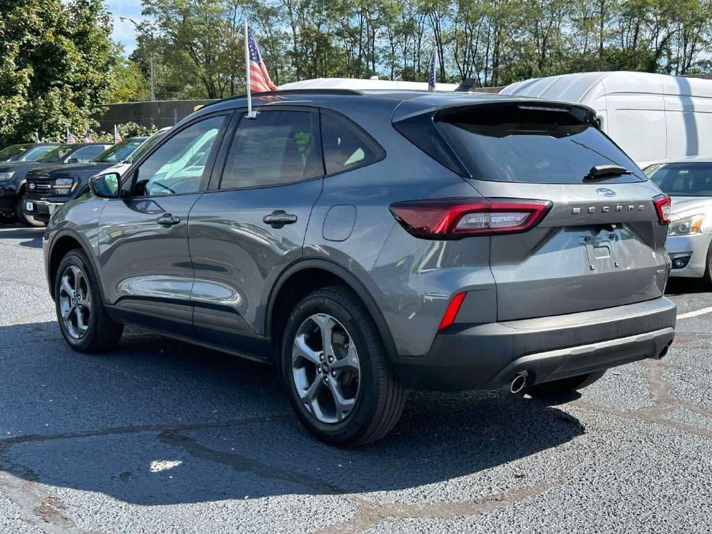 Used 2025 Ford Escape ST-Line Select AWD/4WD image 6
